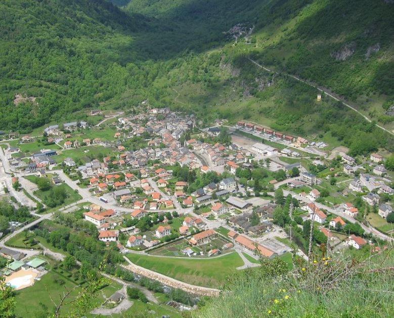La Maison Des Vacances Auzat Bagian luar foto