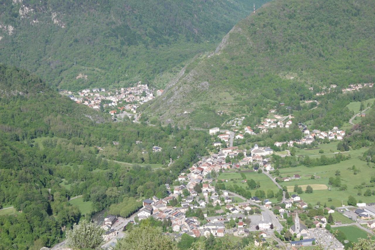 La Maison Des Vacances Auzat Bagian luar foto