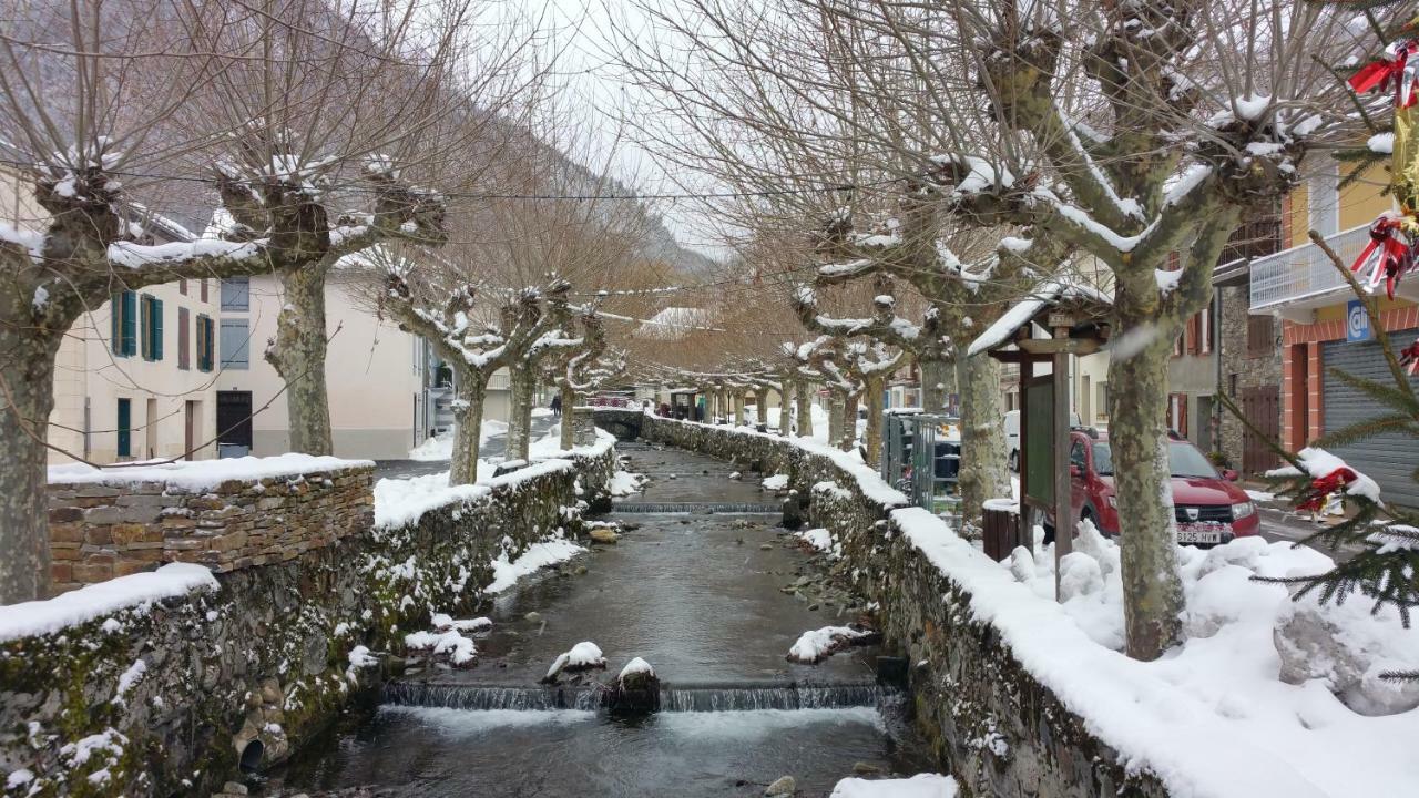 La Maison Des Vacances Auzat Bagian luar foto